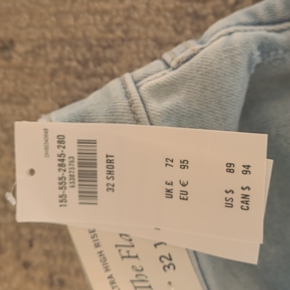 Abercrombie & Fitch Ultra High Rise The Flare jeans 32 short - Picture 3 of 5